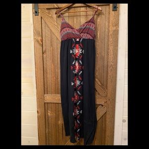 No Boundaries Women’s Black and Red Maxi Dress